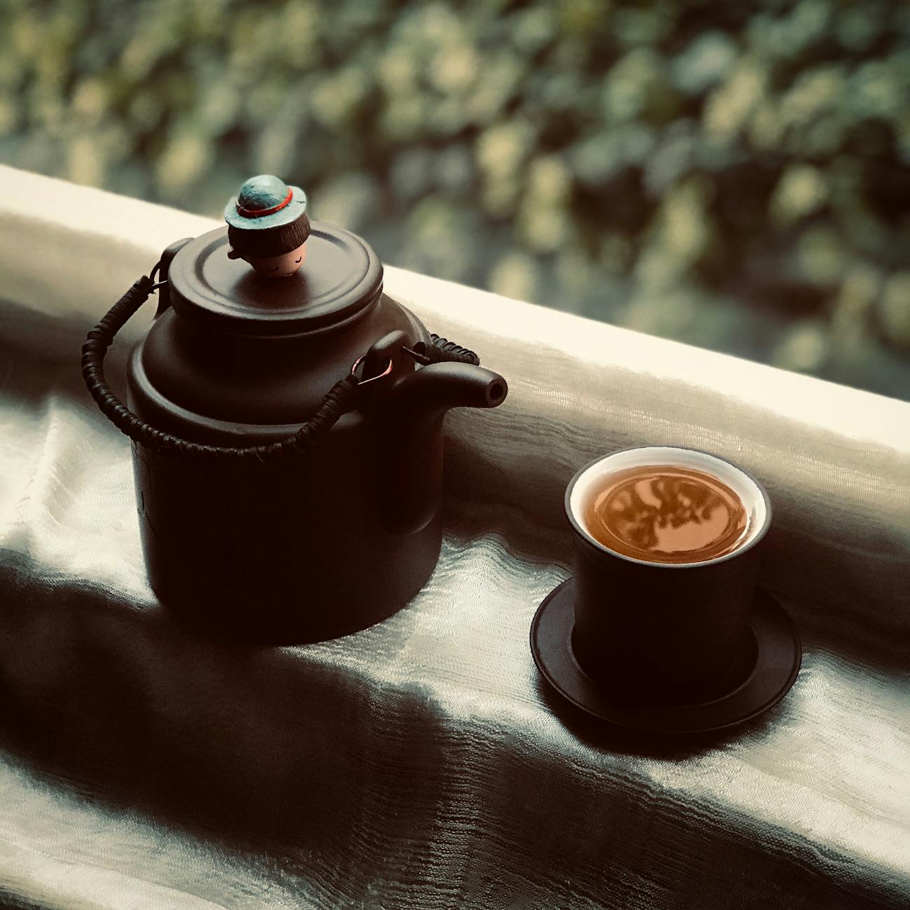 How to Choose a Kyusu Teapot: A Beginner's Guide to Japanese Tea Brewing