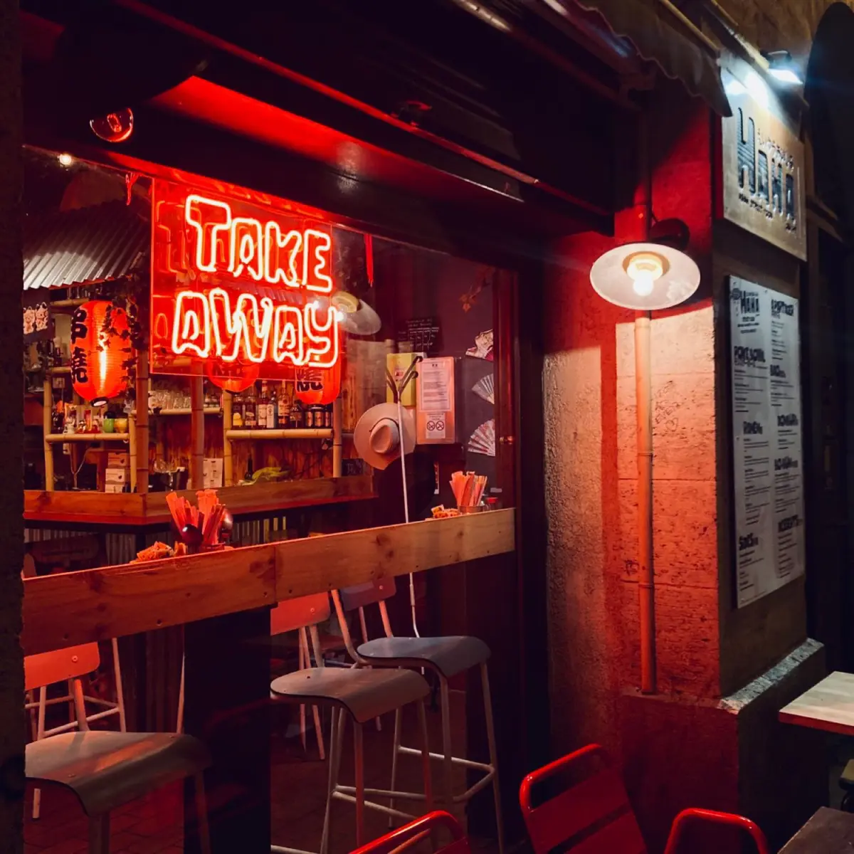 Why Japanese Ramen Shop Counters Use Ticket Vending Machines