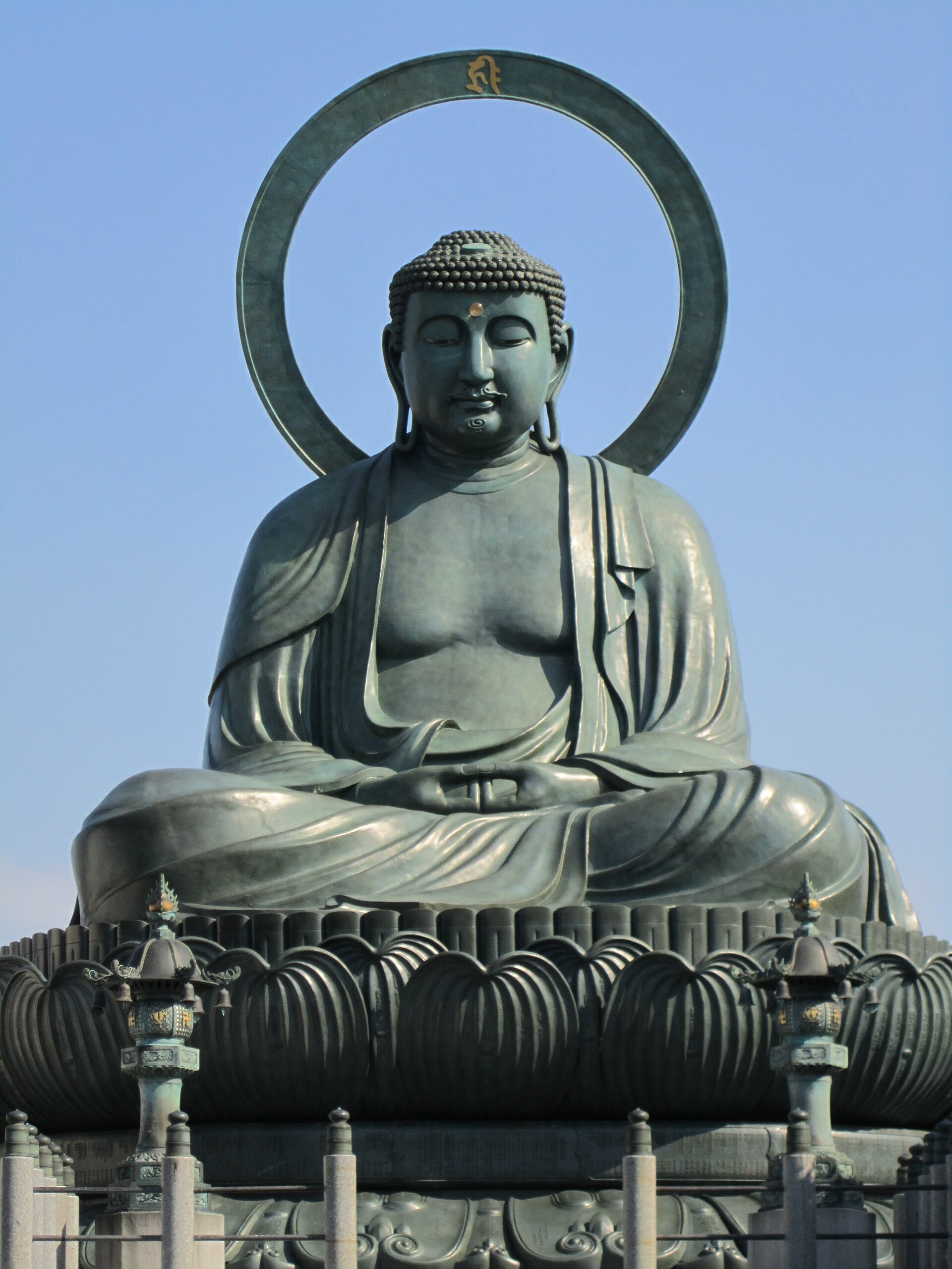 Takaoka Copperware: Four Centuries of Bronze Casting Tradition in Japan