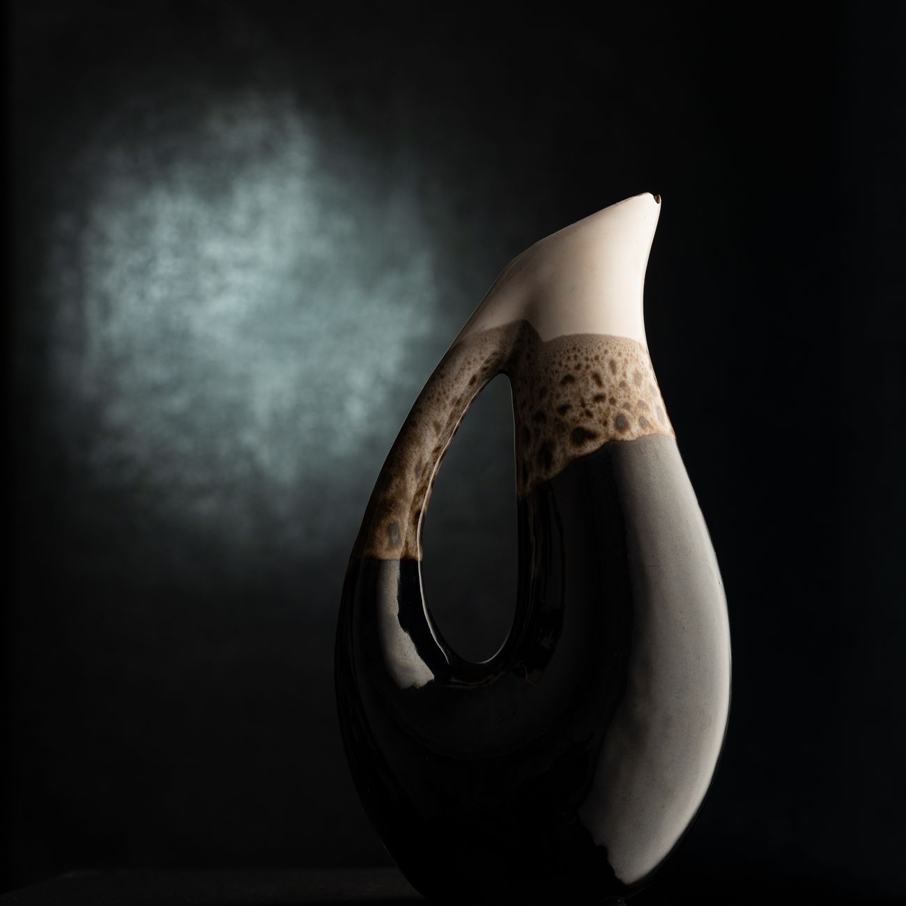 The Chemistry Behind Celadon Glaze: How Iron Creates Jade Green Ceramics