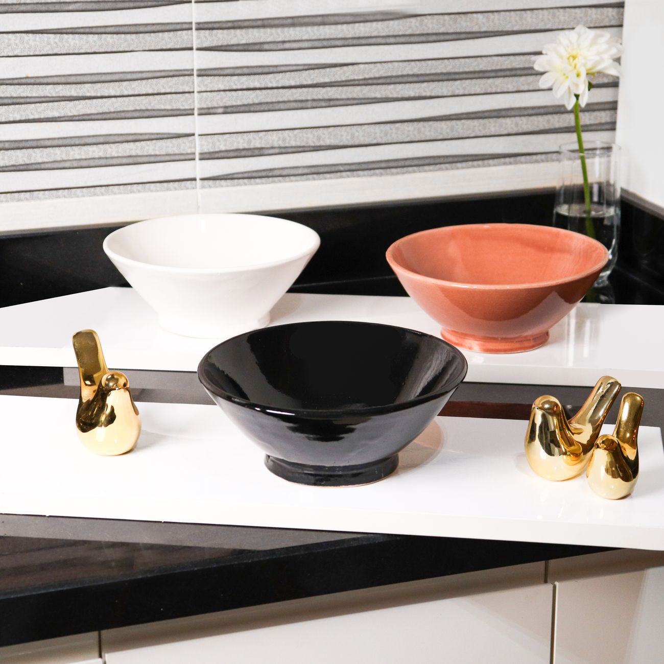 Shino Glaze: The Warm White Surface That Defined Mino Pottery