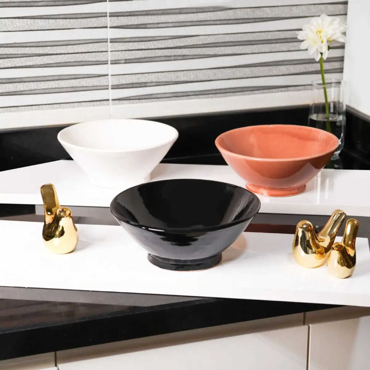 Shino Glaze: The Warm White Surface That Defined Mino Pottery