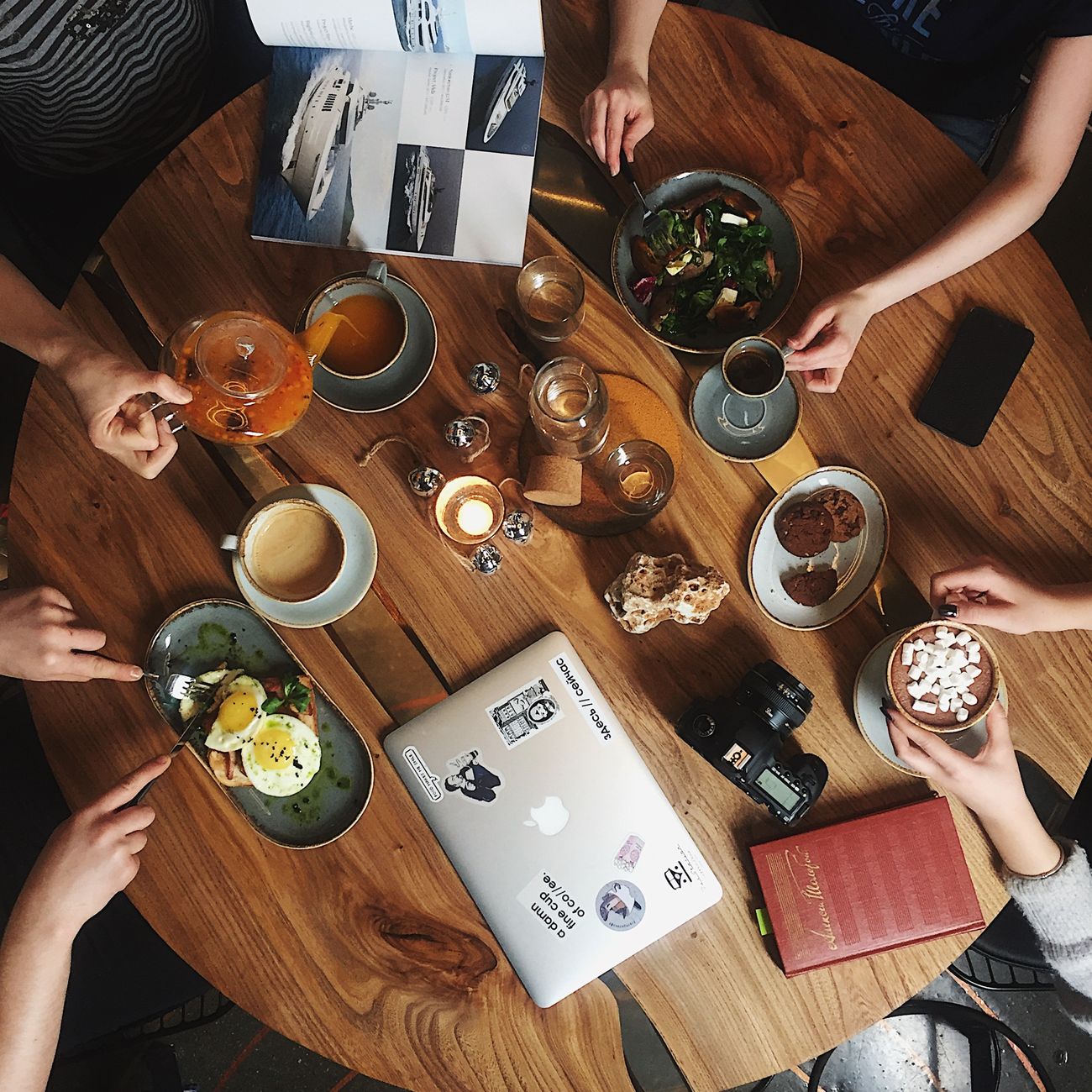 Rice Bowl Etiquette: The Quiet Language of Japanese Dining Manners