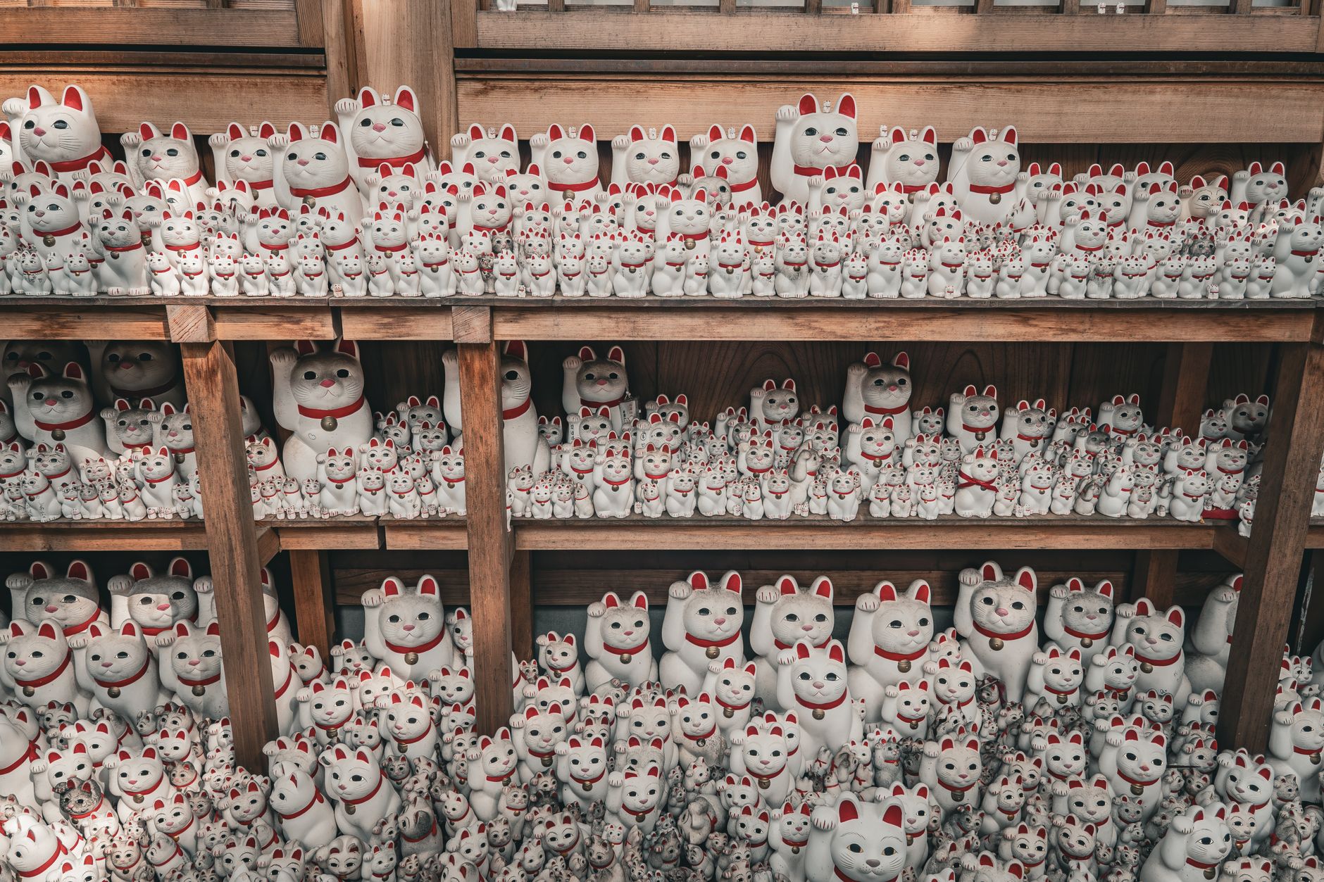 Gōtoku-ji (Lucky Cat Temple)