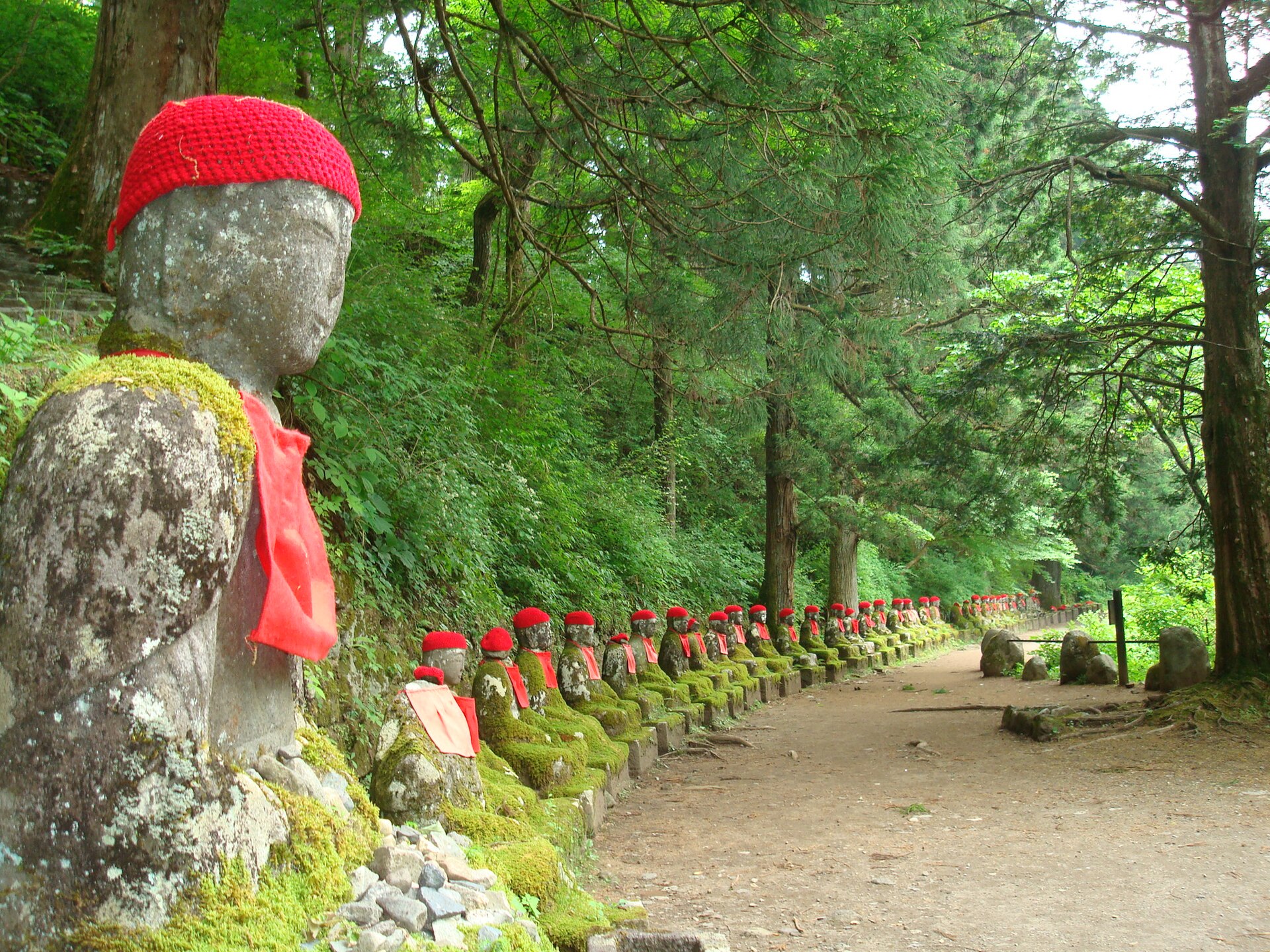Kanmangafuchi Abyss